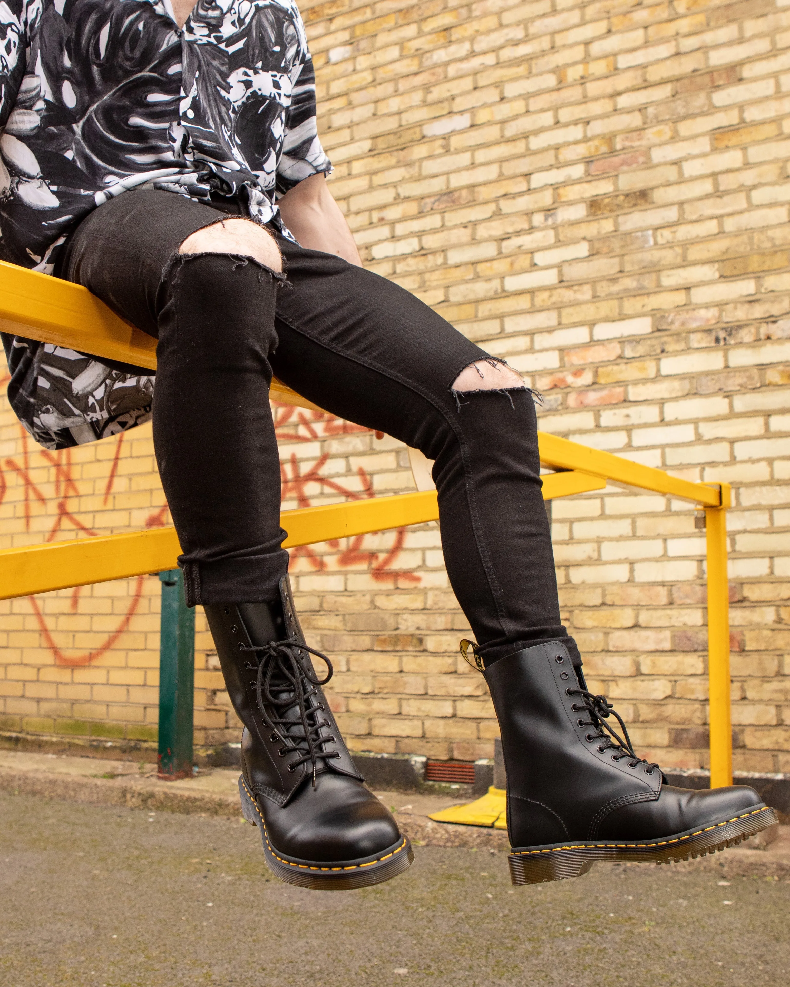 1490 Smooth Leather Boots