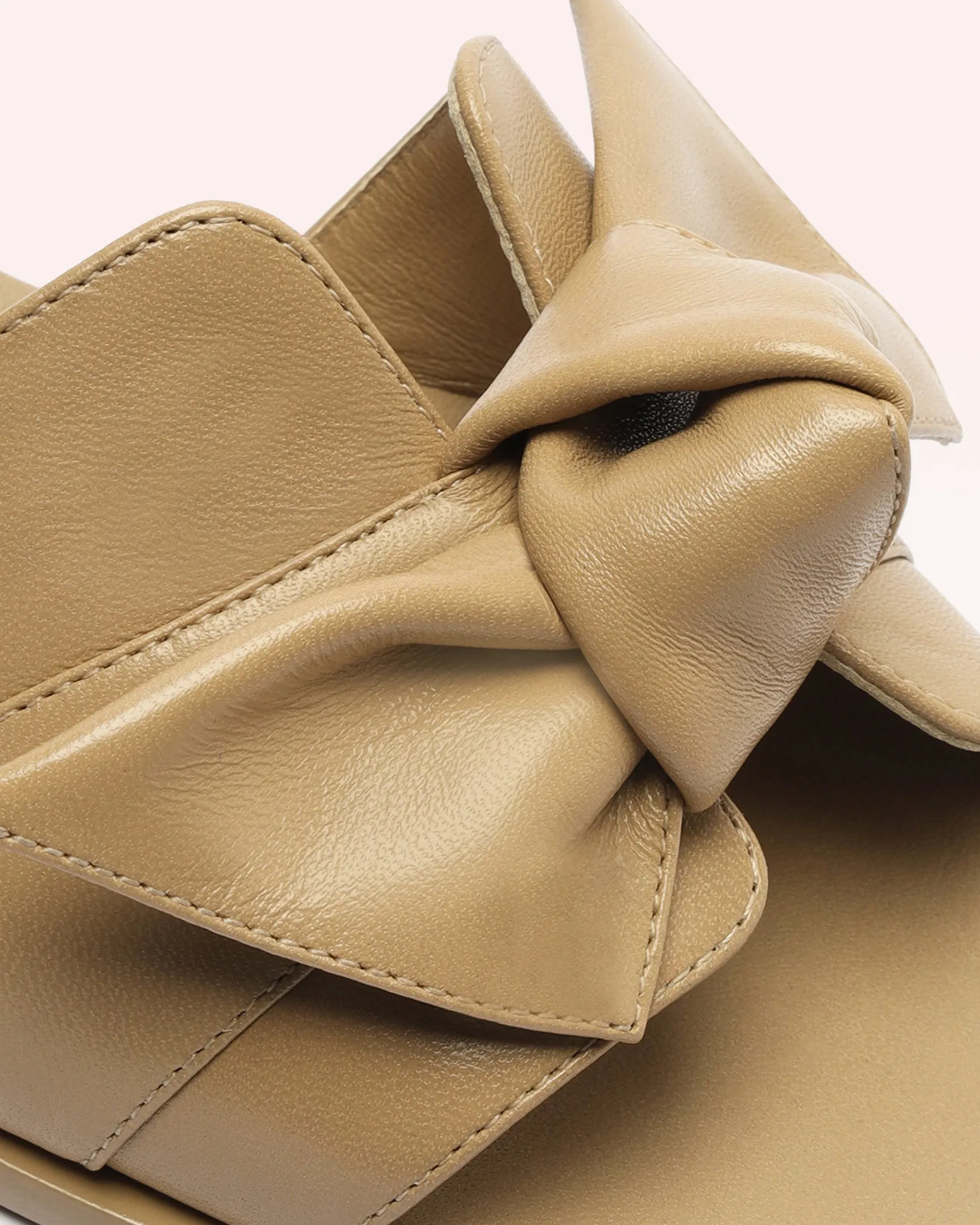 Maxi Clarita Square Flat Semolina