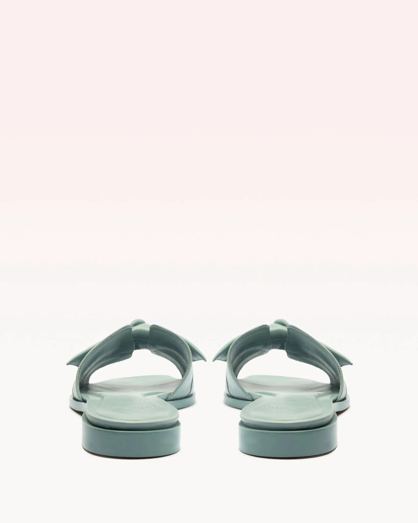 Maxi Clarita Square Flat Skyway